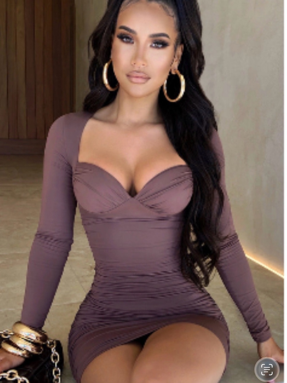 Long-Sleeve Sweetheart Mini Dress in Mauve